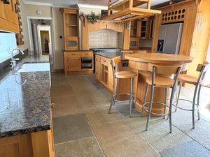 Photo 18- click for photo gallery